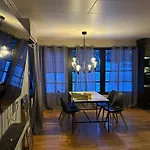 Large And Spacious Detached House *