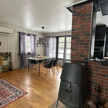 Large And Spacious Detached House *