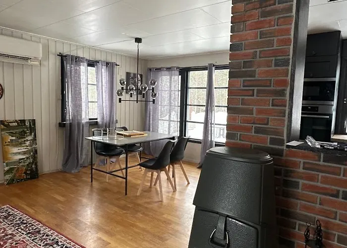 Large And Spacious Detached House *